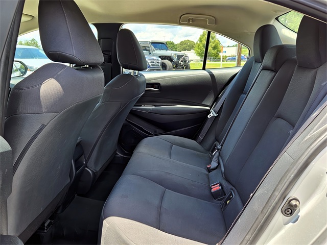 2022 Toyota Corolla LE photo 13