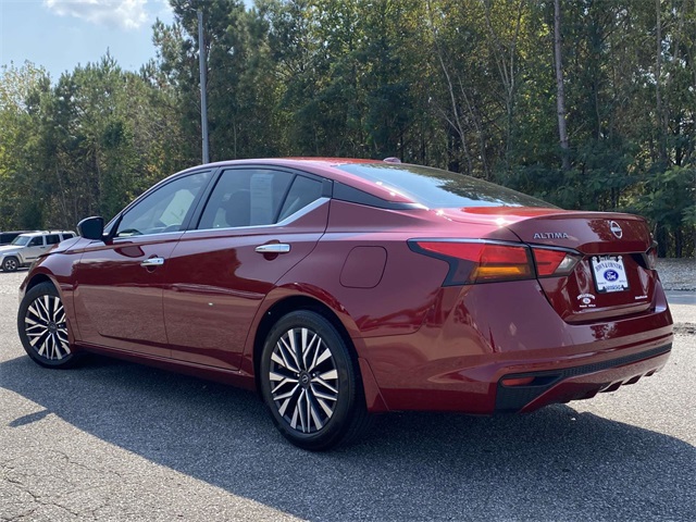 2024 Nissan Altima 2.5 SV photo 5