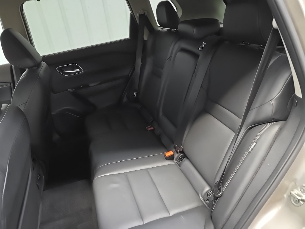 2021 Nissan Rogue SL photo 32