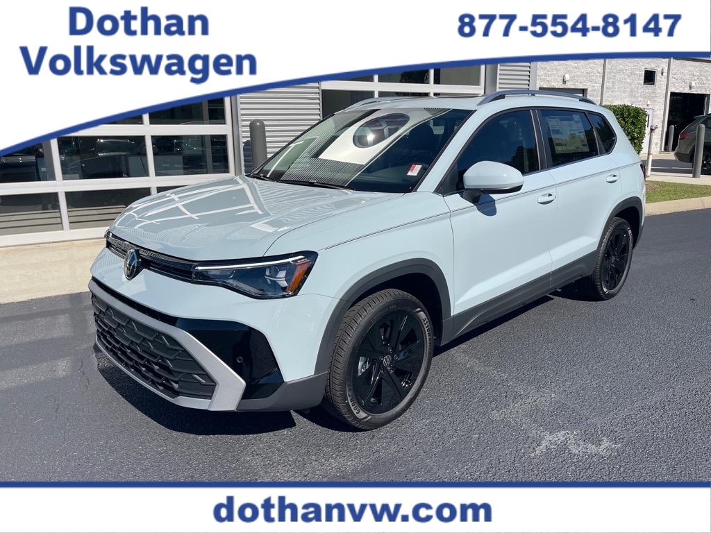 2025 Volkswagen Taos SE's photo