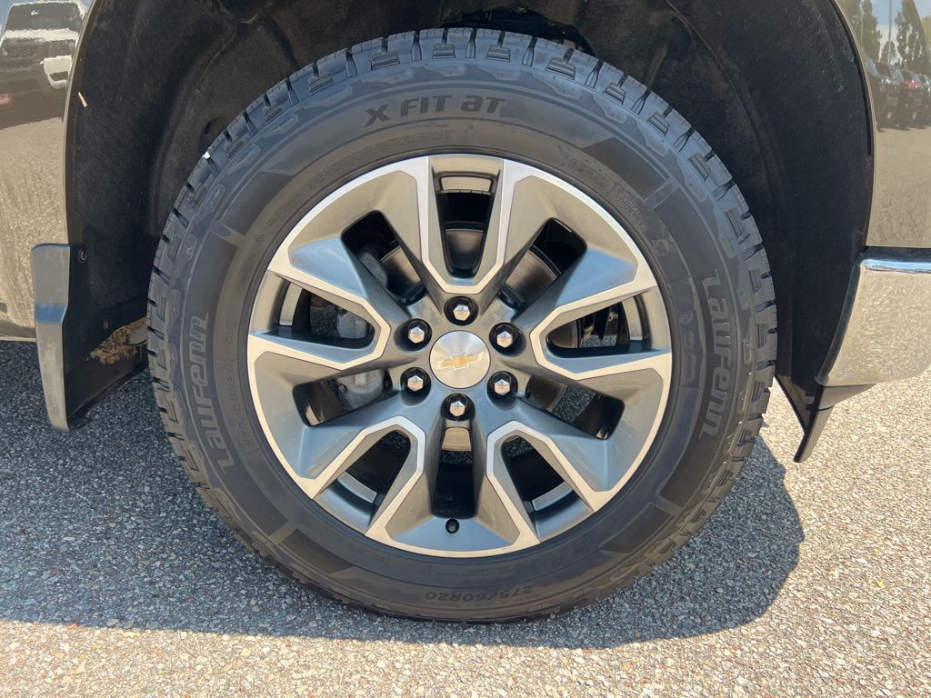 2023 Chevrolet Silverado 1500 LT photo 19