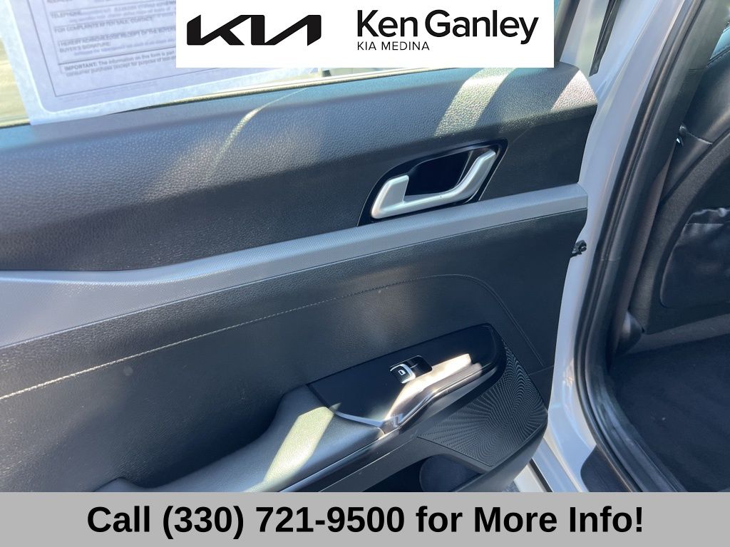 2023 Kia K5 GT-Line photo 43