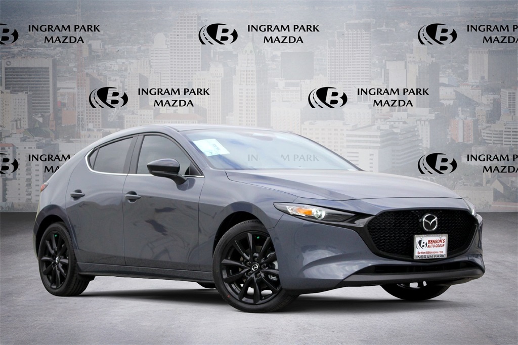 2026 Mazda Mazda3 Carbon Edition's photo