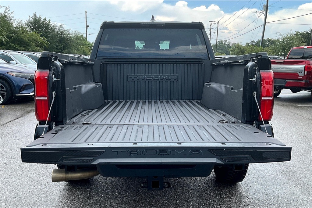 2024 Toyota Tacoma SR5 photo 7