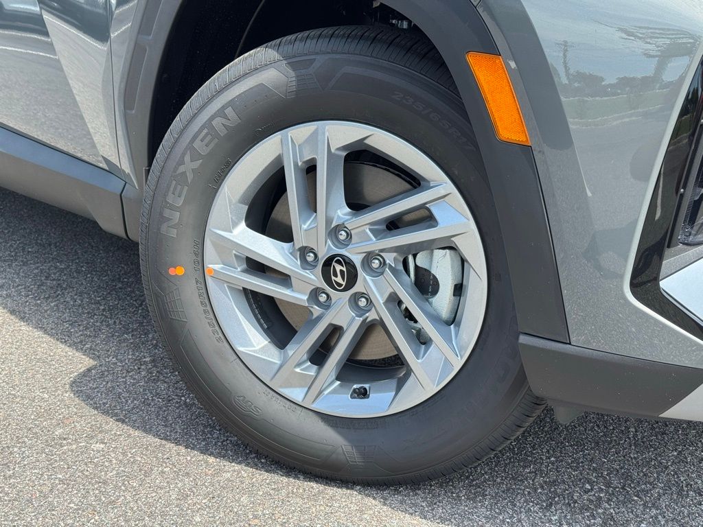 2026 Hyundai Tucson SE photo 4