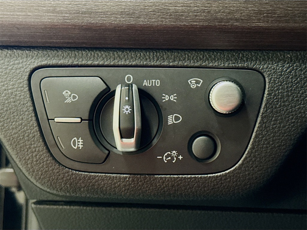 2021 Audi Q5 55 Prestige Premium photo 38