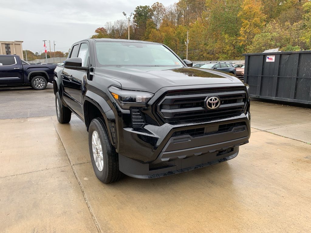 2025 Toyota Tacoma SR's photo