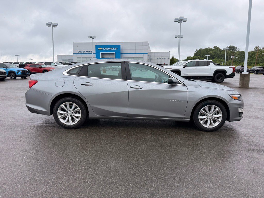 2025 Chevrolet Malibu 1LT photo 6