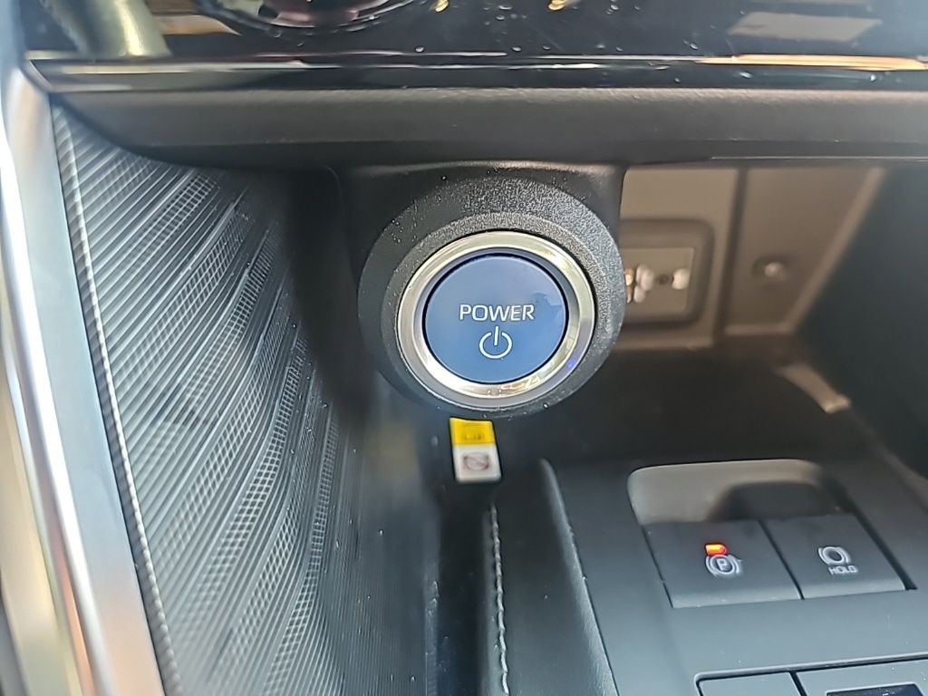 2021 Toyota Venza XLE photo 27