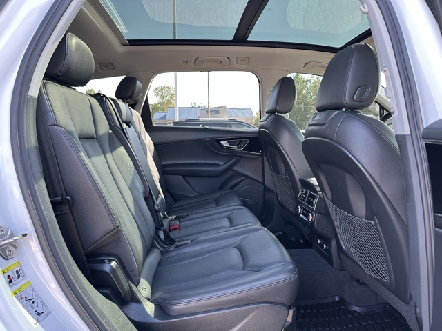 2019 Audi Q7 55 Prestige photo 8