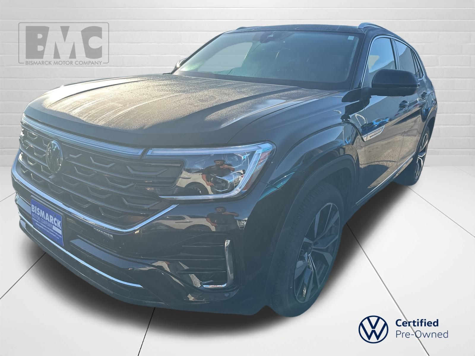 2024 Volkswagen Atlas Cross Sport SEL Premium R-LINE's photo