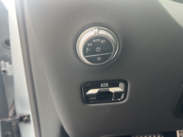 2025 Mercedes Benz GLC 350e 4MATIC photo 40