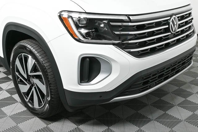 2025 Volkswagen Atlas SE Technology photo 32