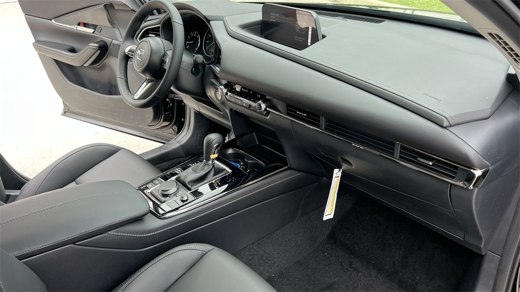 2025 Mazda CX-30 2.5 S Preferred photo 32