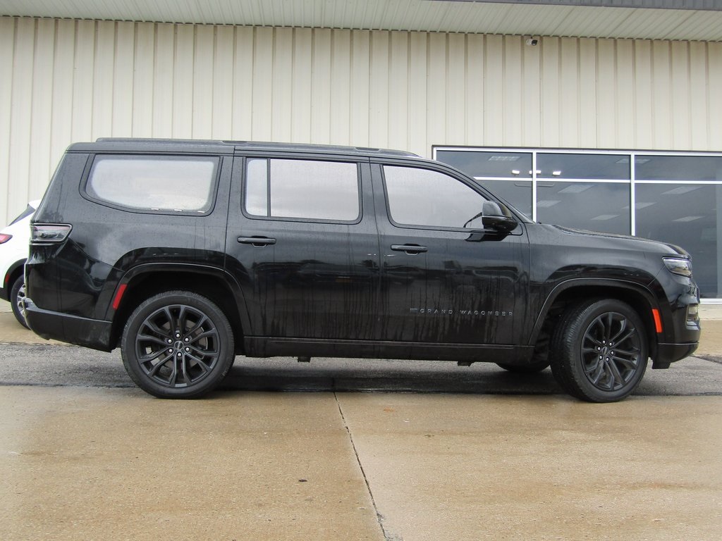 Used 2022 Jeep Grand Wagoneer Obsidian with VIN 1C4SJVFJXNS147523 for sale in Kansas City
