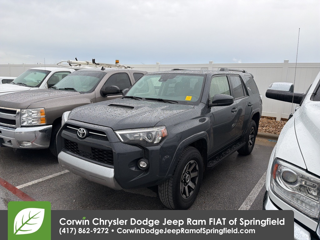 2024 Toyota 4Runner TRD Off-Road photo 3