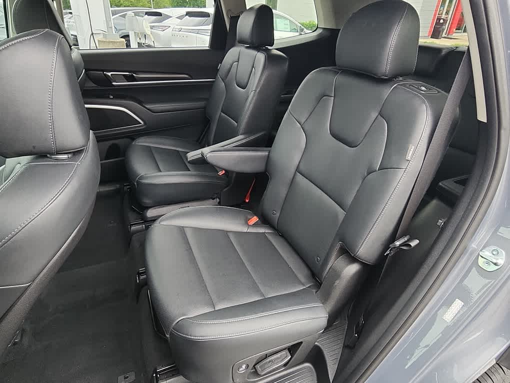 2023 Kia Telluride S photo 7