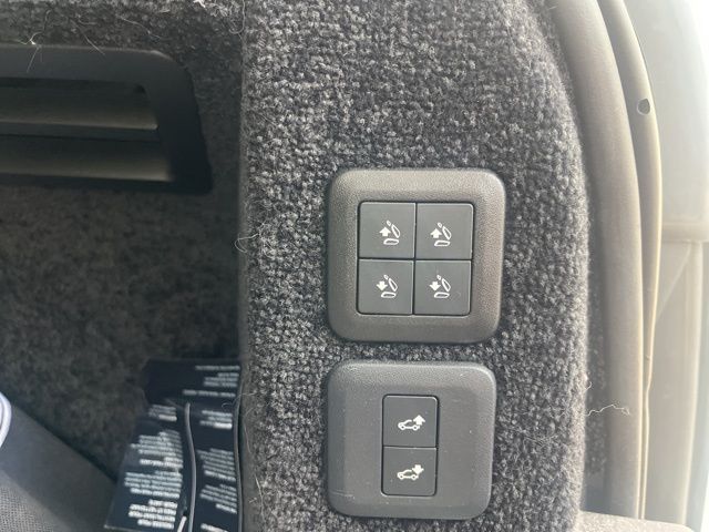2020 Land Rover Range Rover HSE photo 11