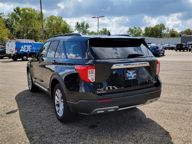 2022 Ford Explorer XLT photo 7