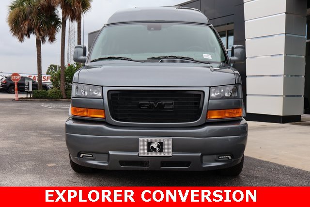 2025 Gmc Savana Cargo 2500 photo 3