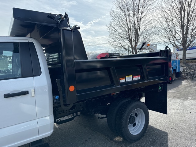 2024 Ford F-550 XL photo 3