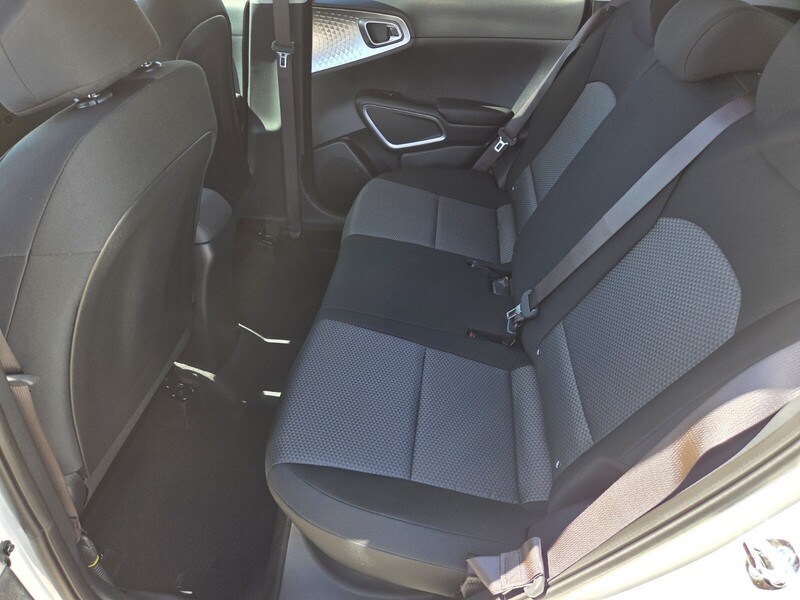 2025 Kia Soul LX S photo 5