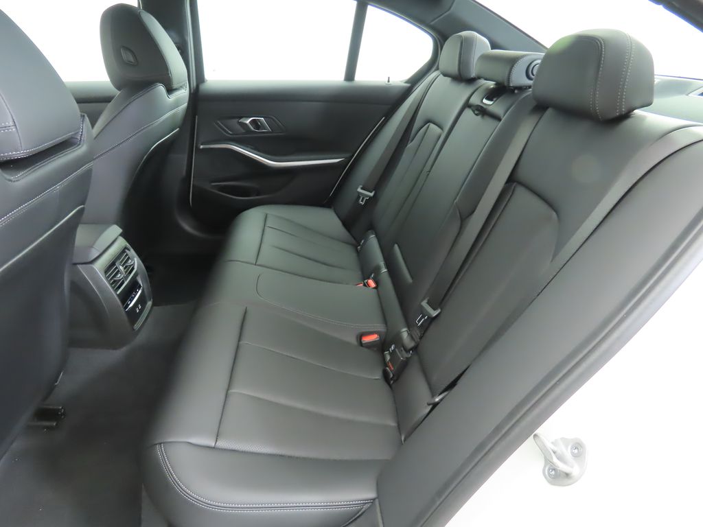 2025 Bmw 330i photo 20