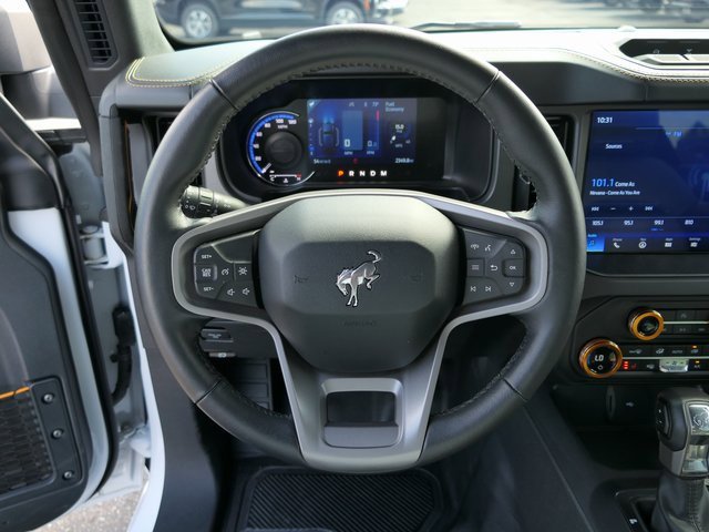 2024 Ford Bronco Badlands photo 16