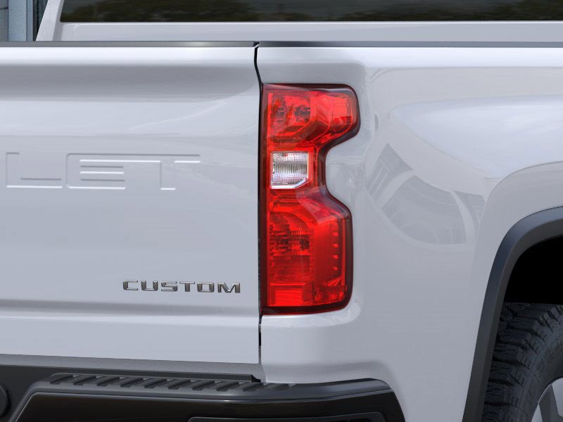 2025 Chevrolet Silverado 2500HD Custom photo 10