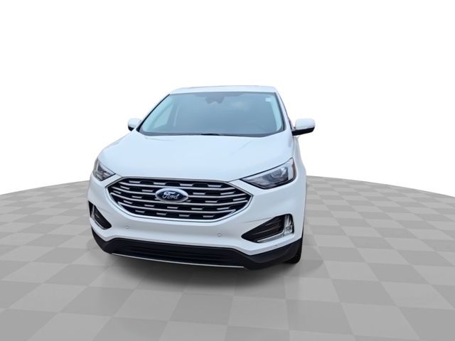 2022 Ford Edge Titanium photo 3