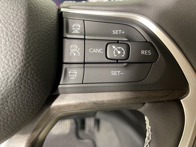 2025 Jeep Grand Cherokee Limited photo 21