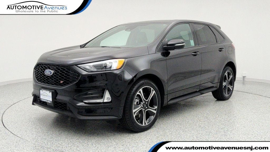 2023 Ford Edge ST's photo