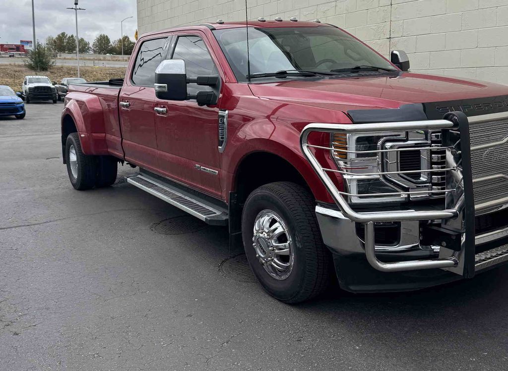 2022 Ford F-350 photo 2