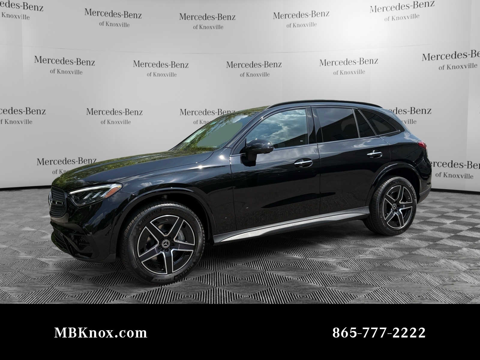 2025 Mercedes-Benz GLC Base's photo