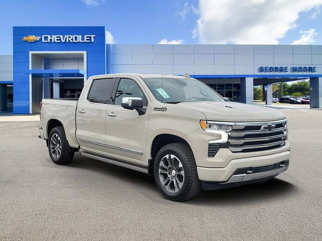 2026 Chevrolet Silverado Base's photo
