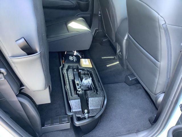 2026 Hyundai Santa Cruz SEL photo 12