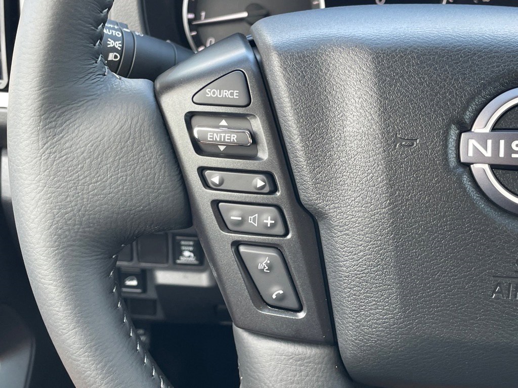 2025 Nissan Frontier SV photo 18