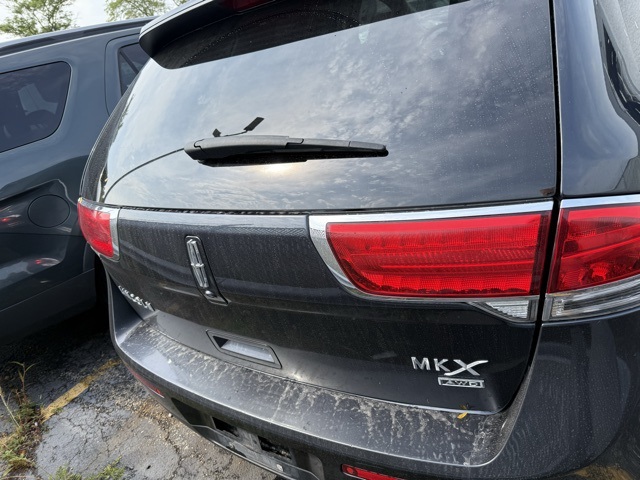 2013 Lincoln MKX Base photo 3