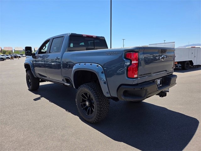2025 Chevrolet Silverado 2500HD LT photo 3