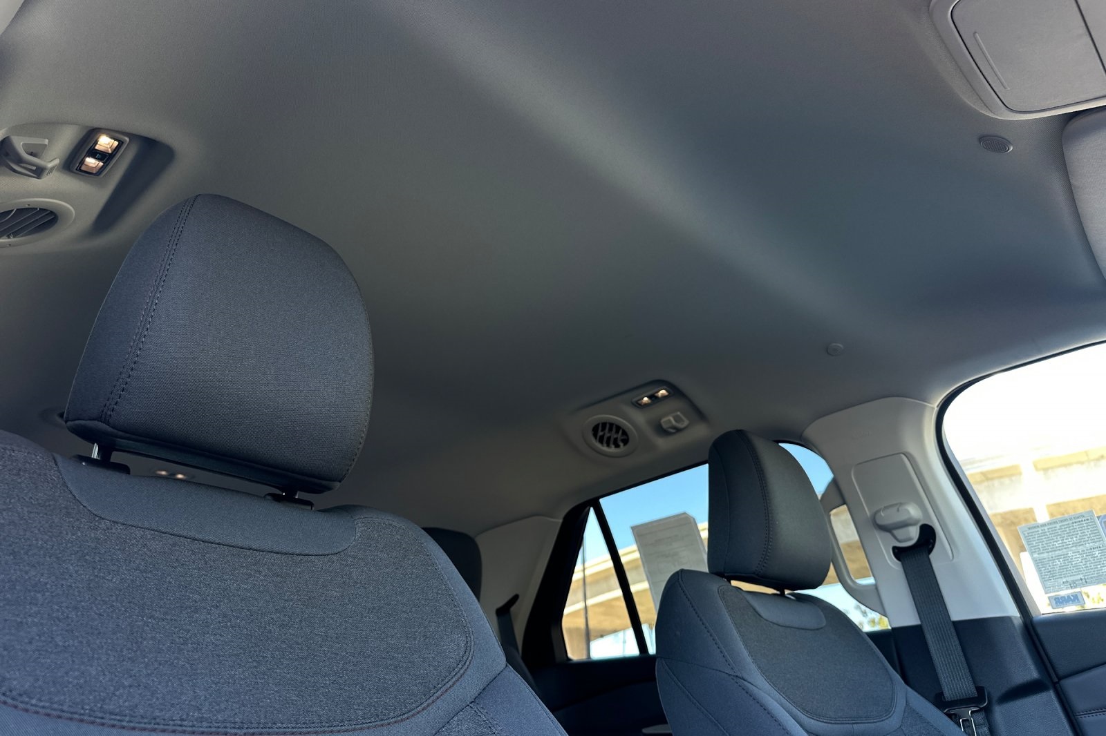 2025 Ford Explorer photo 17