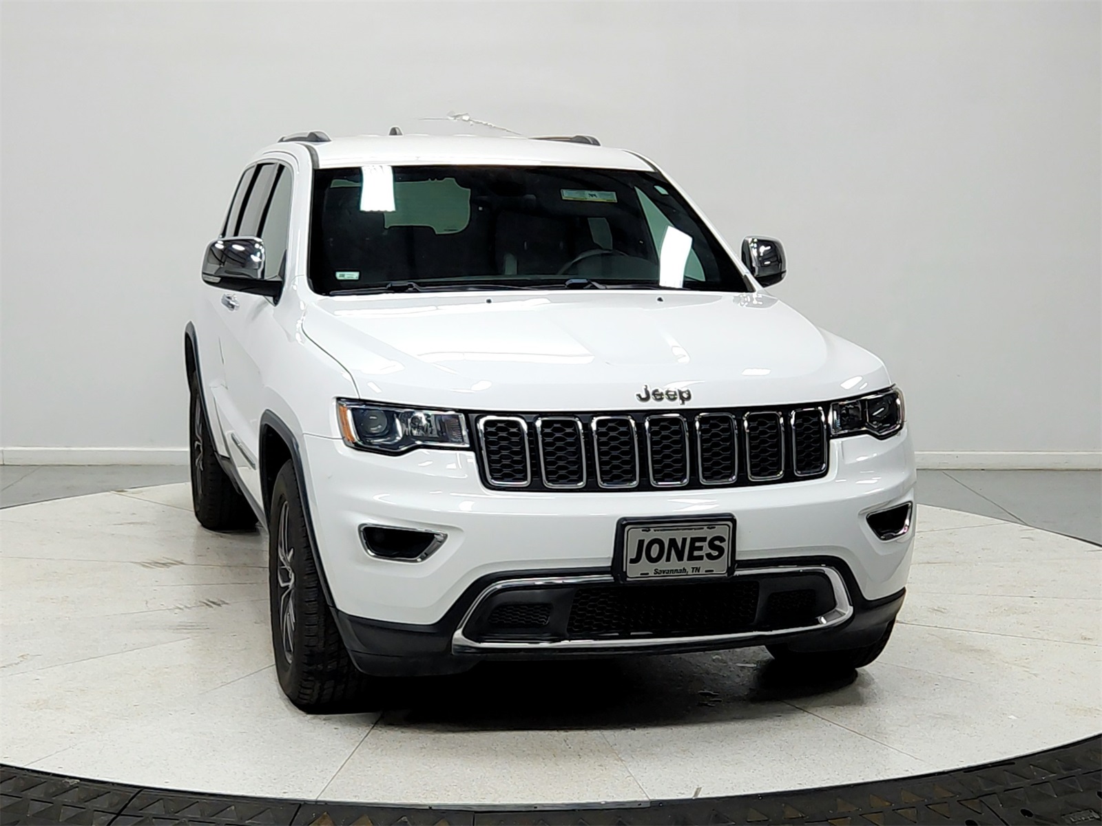 2018 Jeep Grand Cherokee Limited photo 2