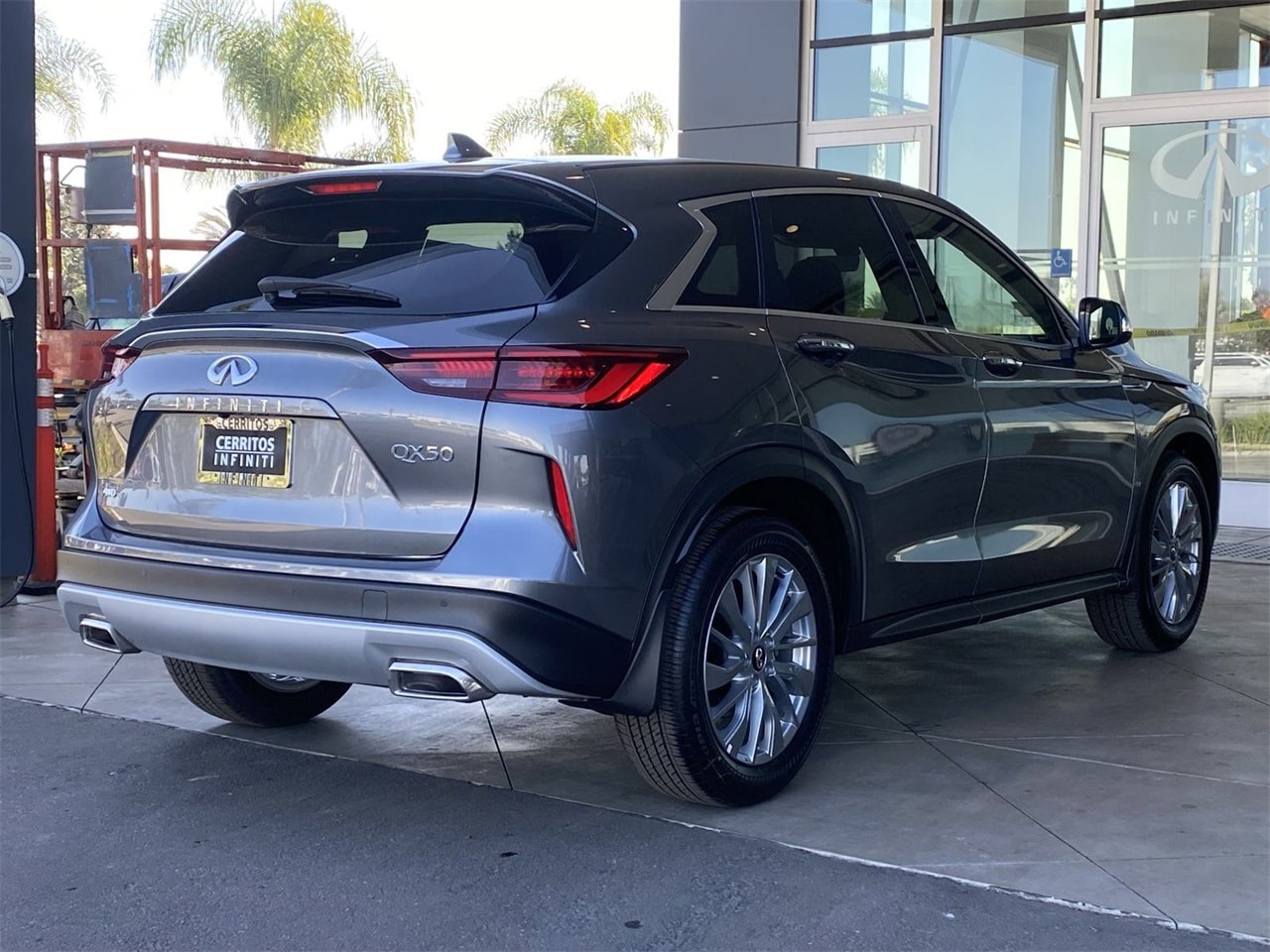 2025 Infiniti QX50 PURE photo 6