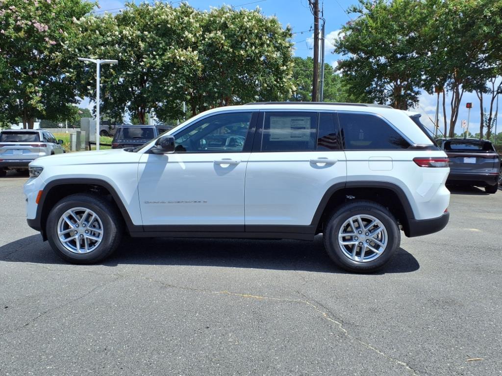 2025 Jeep Grand Cherokee Laredo X photo 16