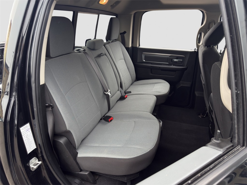 2023 Ram 1500 Classic SLT photo 18