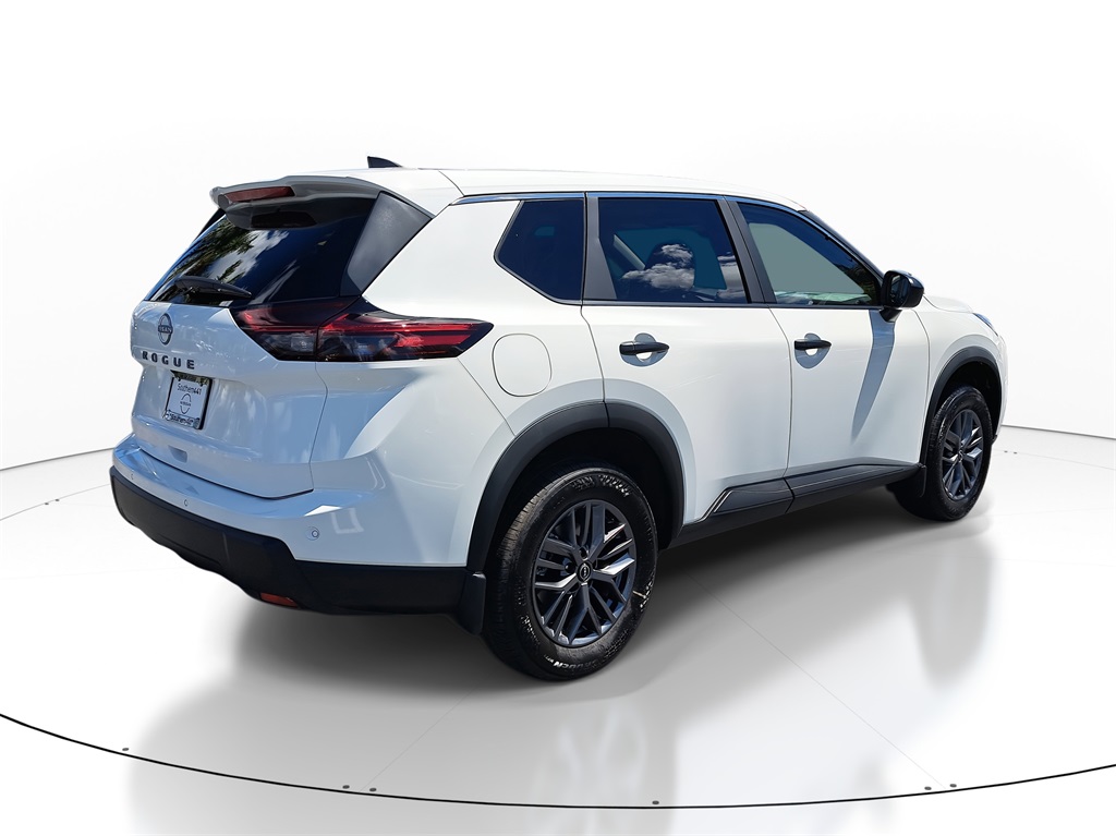 2026 Nissan Rogue S photo 7