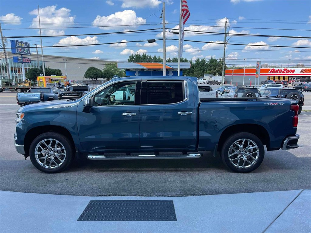 2024 Chevrolet Silverado 1500 LTZ photo 6