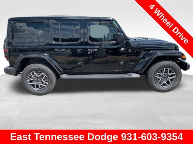 2025 Jeep Wrangler Sahara photo 6