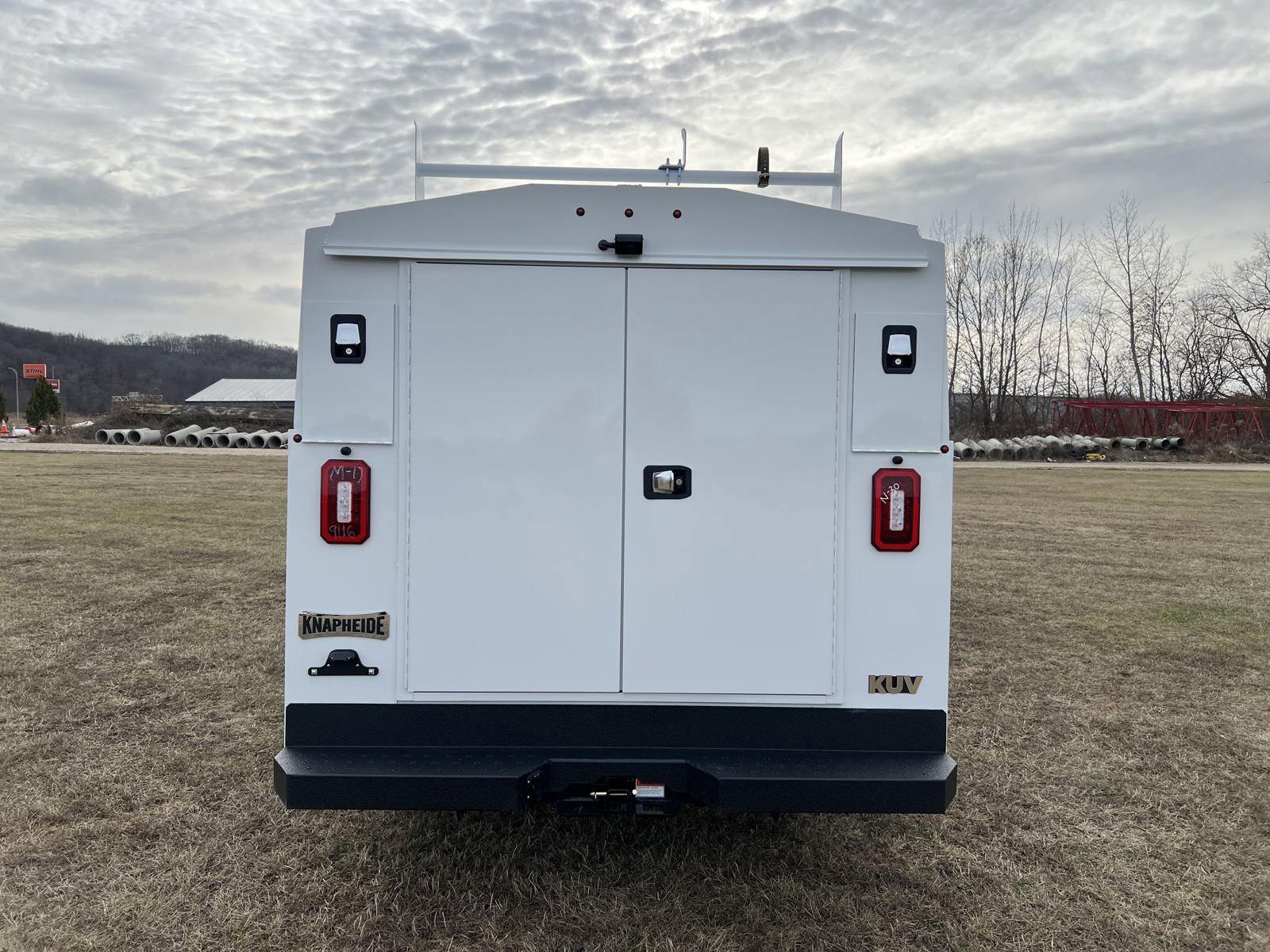 2024 Ford Transit Chassis Cutaway photo 3