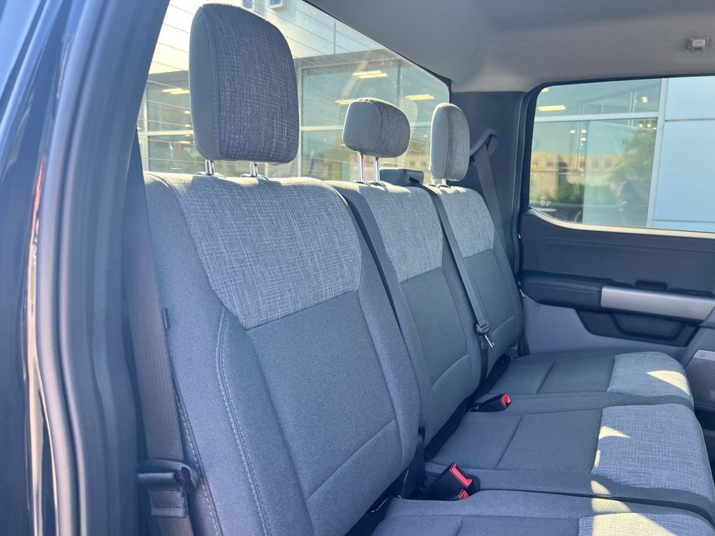 2025 Ford F-350 XLT photo 25