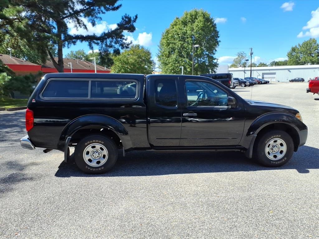 2016 Nissan Frontier S photo 2